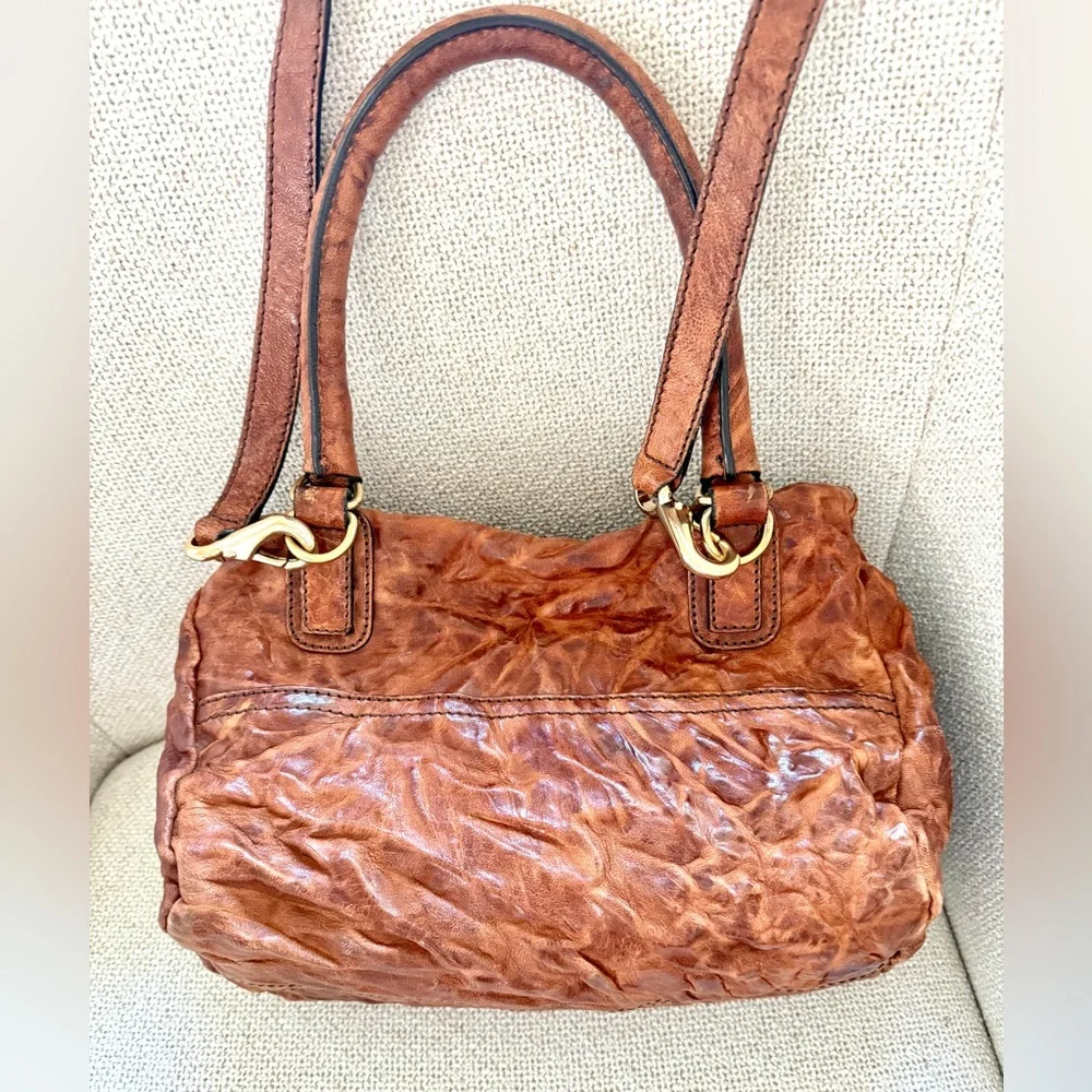 Givenchy Small Pepe Pandora tumbled sheepskin bag in Cigare - Picture 6 of 16